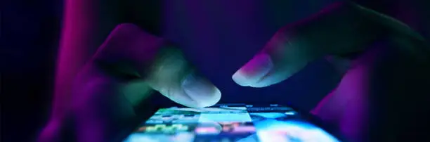Tworzenie treści na social media – planowanie postów i rolek